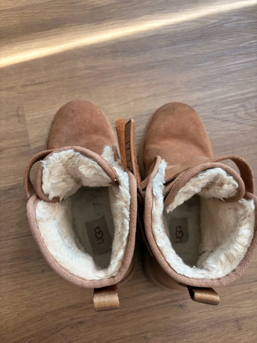 UGG ugg™ neumel